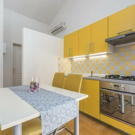Apartment Sejo *